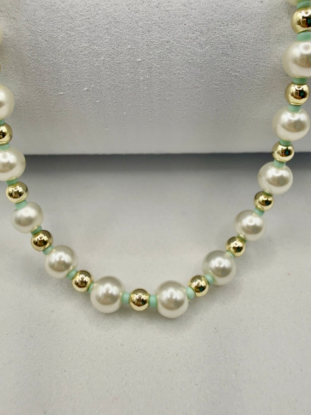 The Daisy Necklace